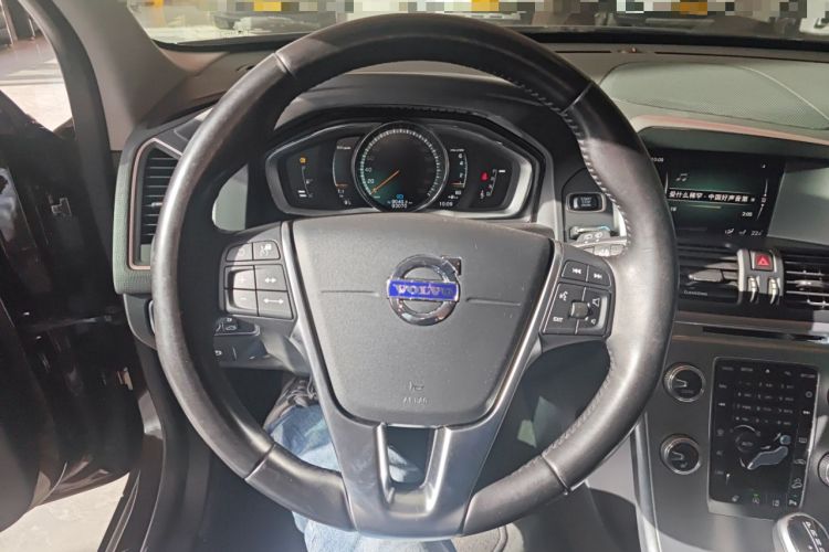 Used Volvo XC60 2017 T5 AWD Smart Upgrade Edition Steering Wheel