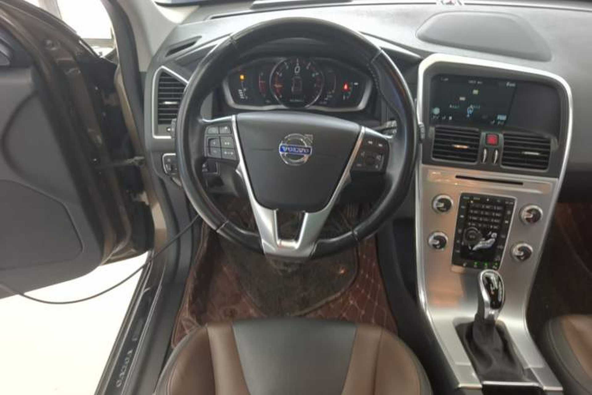 Used Volvo XC60 2017 T5 AWD Smart Upgrade Edition Steering Wheel
