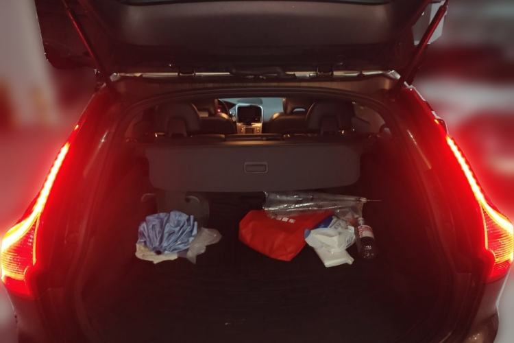 Used Volvo XC60 2017 T5 Smart Upgrade Edition Trunk