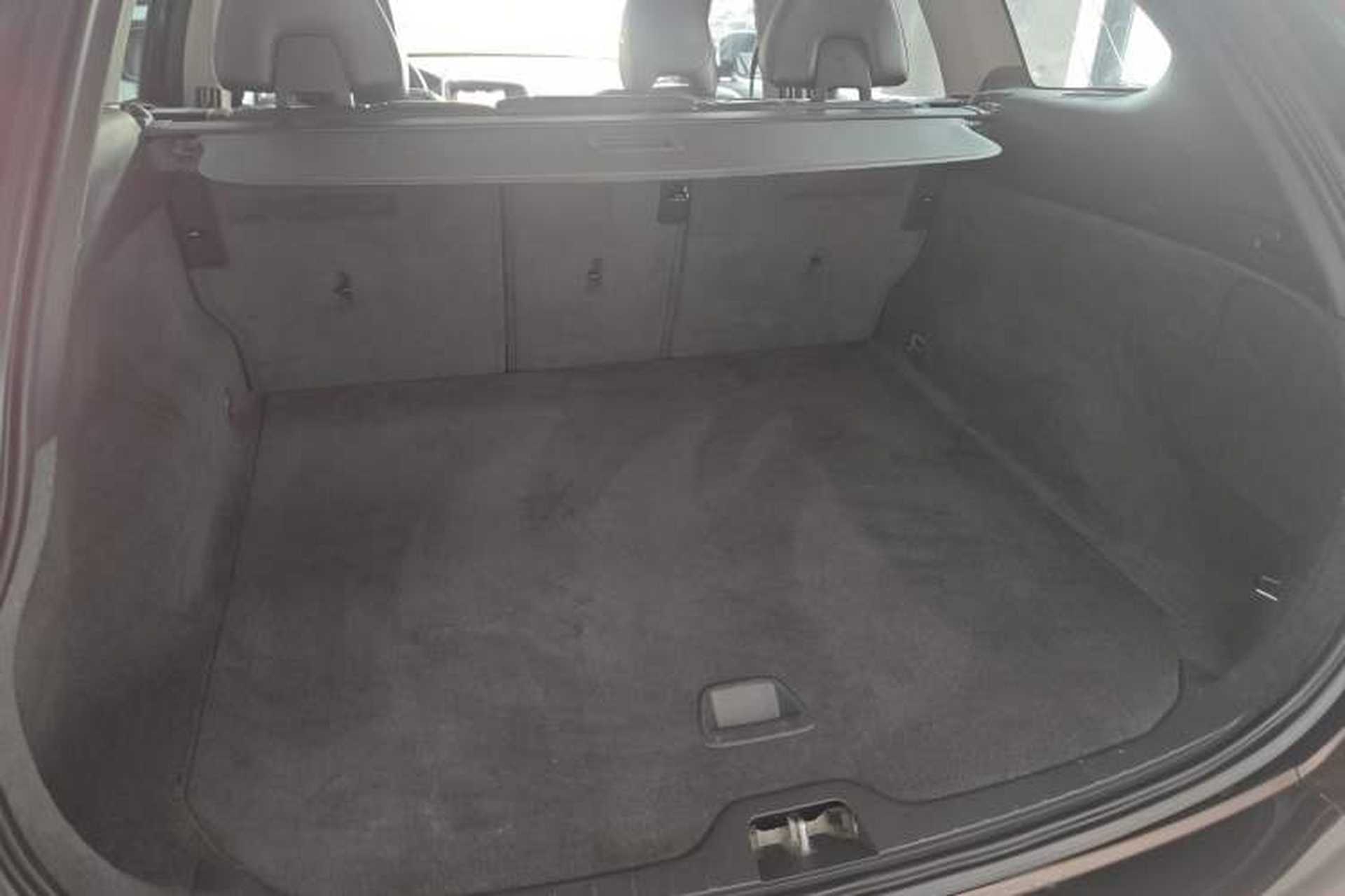 Used Volvo XC60 2017 T5 AWD Smart Upgrade Edition Trunk