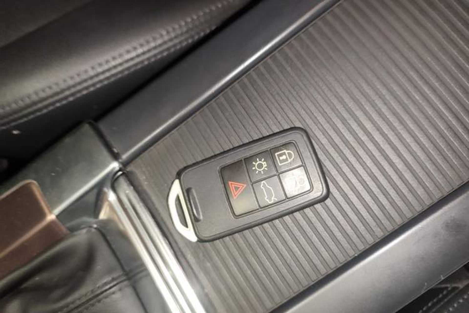 Used Volvo XC60 2017 T5 Smart Upgrade Edition Vehicle Key