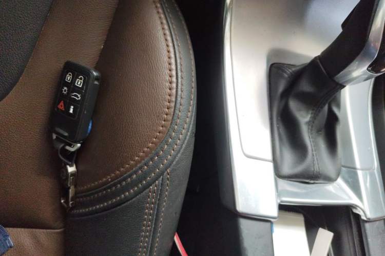 Used Volvo XC60 2017 T5 AWD Smart Range Edition Vehicle Key
