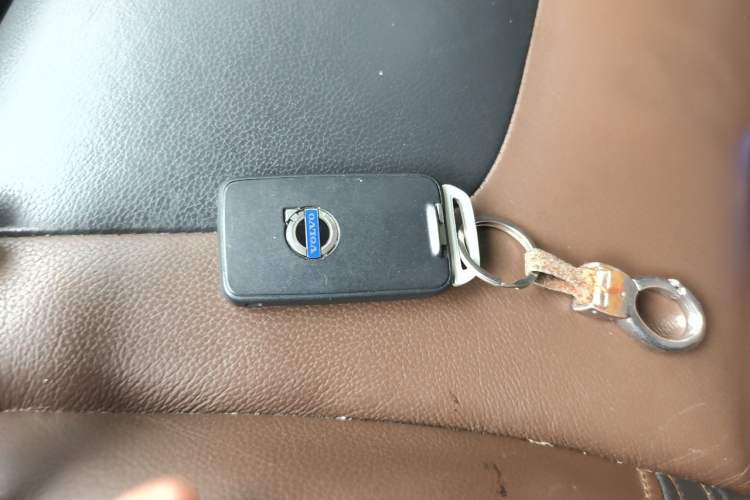 Used Volvo XC60 2017 T5 AWD Smart Range Edition Vehicle Key