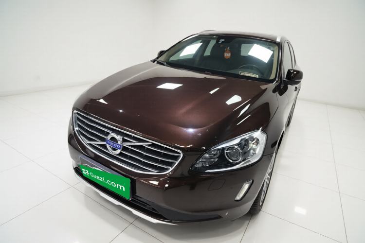 Used Volvo XC60 2017 T5 AWD Smart Upgrade Edition Guazi used car, China used car export, Used car for sale, Used Volvo cars, Cheapest cars for sale