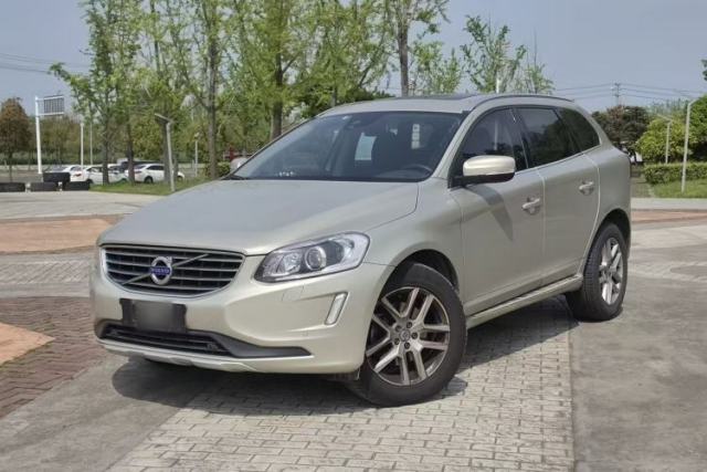 Used Volvo XC60 2017 T5 AWD Smart Upgrade Model