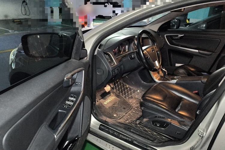 Used Volvo XC60 2017 T5 Smart Upgrade Edition Driver Seat