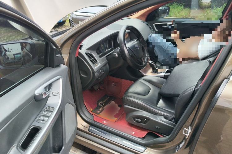 Used Volvo XC60 2017 T5 Smart Upgrade Edition Driver Seat