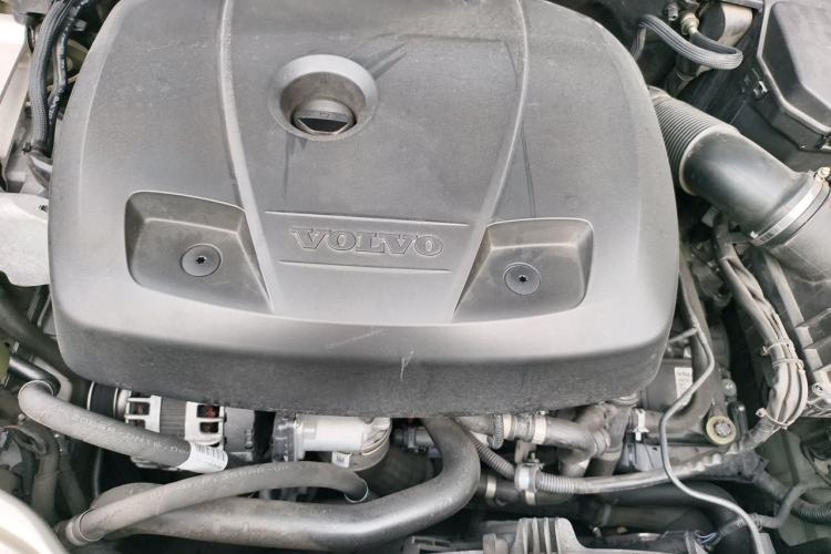 Used Volvo XC60 2017 T5 Smart Upgrade Edition Engine Bay