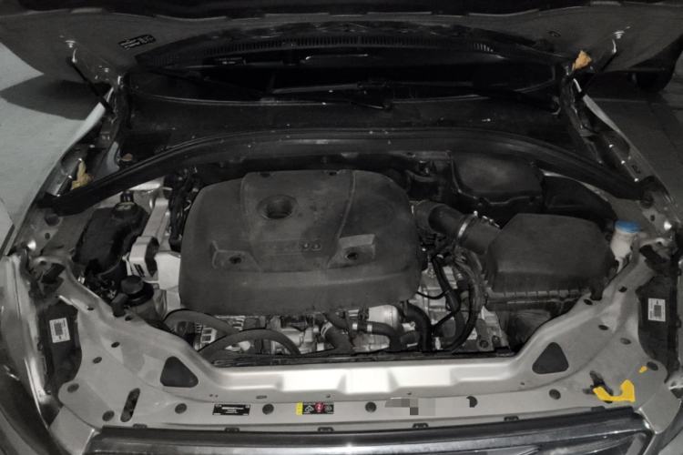 Used Volvo XC60 2017 T5 AWD Smart Upgrade Edition Engine Bay