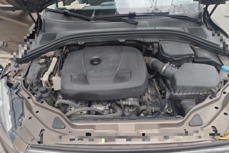 Used Volvo XC60 2017 T5 AWD Smart Upgrade Model Engine Bay