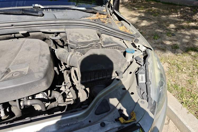 Used Volvo XC60 2017 T5 AWD Smart Range Edition Engine Bay Left
