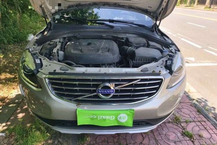 Used Volvo XC60 2017 T5 Smart Upgrade Edition Engine Bay