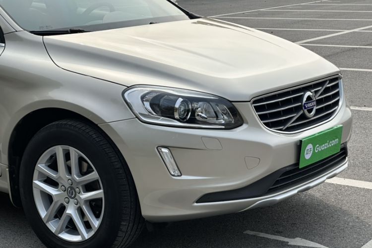 Used Volvo XC60 2017 T5 Smart Upgrade Edition Exterior 1