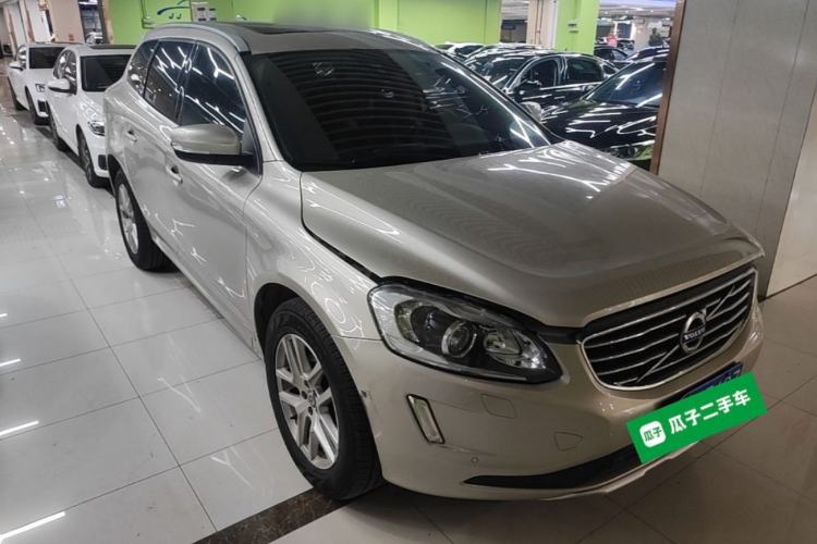 Used Volvo XC60 2017 T5 AWD Smart Upgrade Model Exterior 1