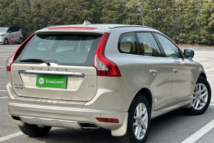 Used Volvo XC60 2017 T5 Smart Upgrade Edition Exterior 10