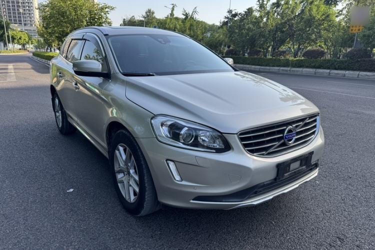 Used Volvo XC60 2017 T5 Smart Upgrade Edition Exterior 2