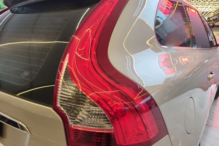 Used Volvo XC60 2017 T5 Smart Upgrade Edition Exterior 3