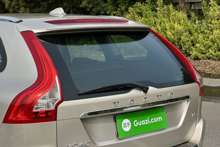 Used Volvo XC60 2017 T5 Smart Upgrade Edition Exterior 4