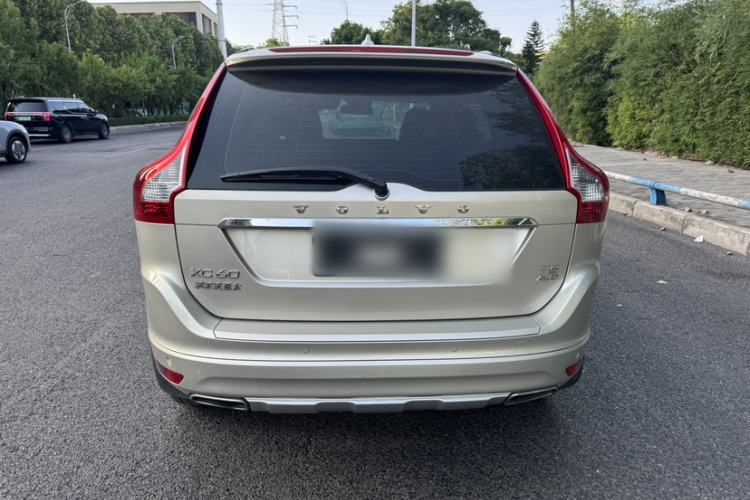 Used Volvo XC60 2017 T5 Smart Upgrade Edition Exterior 5