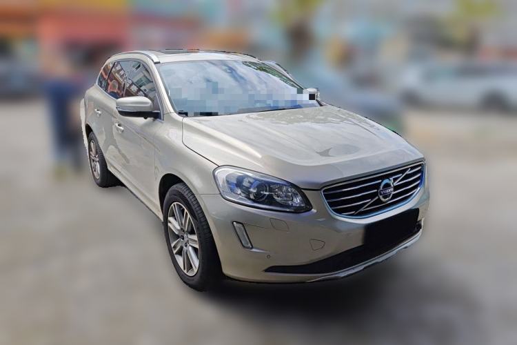 Used Volvo XC60 2017 T5 AWD Smart Upgrade Edition Front Right 45 Deg