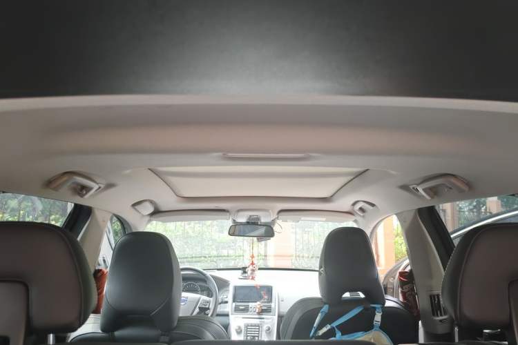Used Volvo XC60 2017 T5 AWD Smart Range Edition Headliner