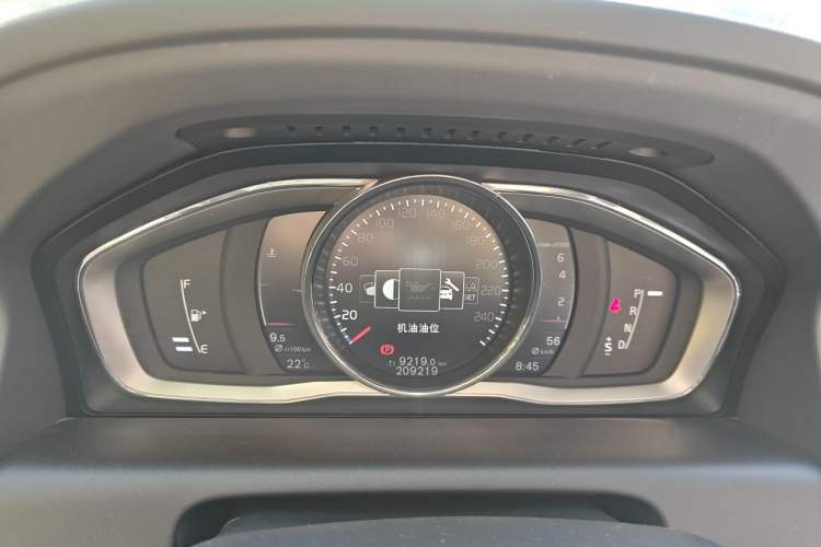 Used Volvo XC60 2017 T5 AWD Smart Range Edition Instrument Cluster