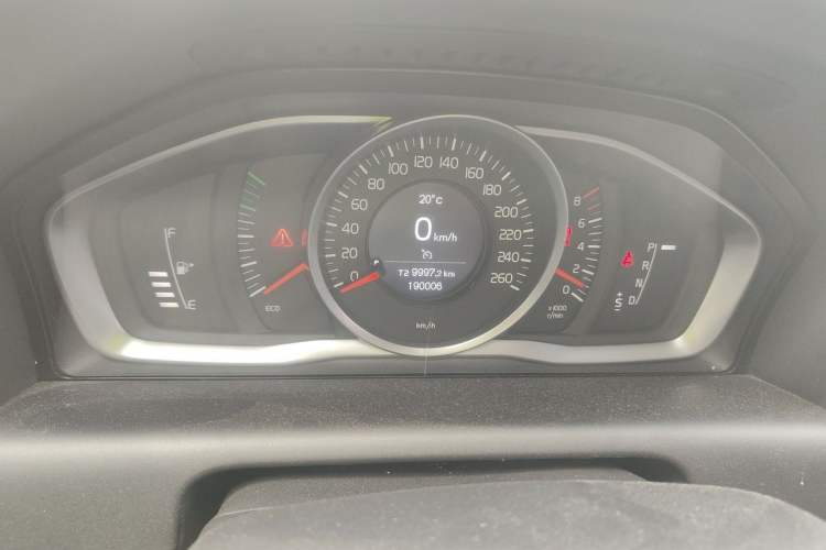 Used Volvo XC60 2017 T5 Smart Upgrade Edition Instrument Cluster