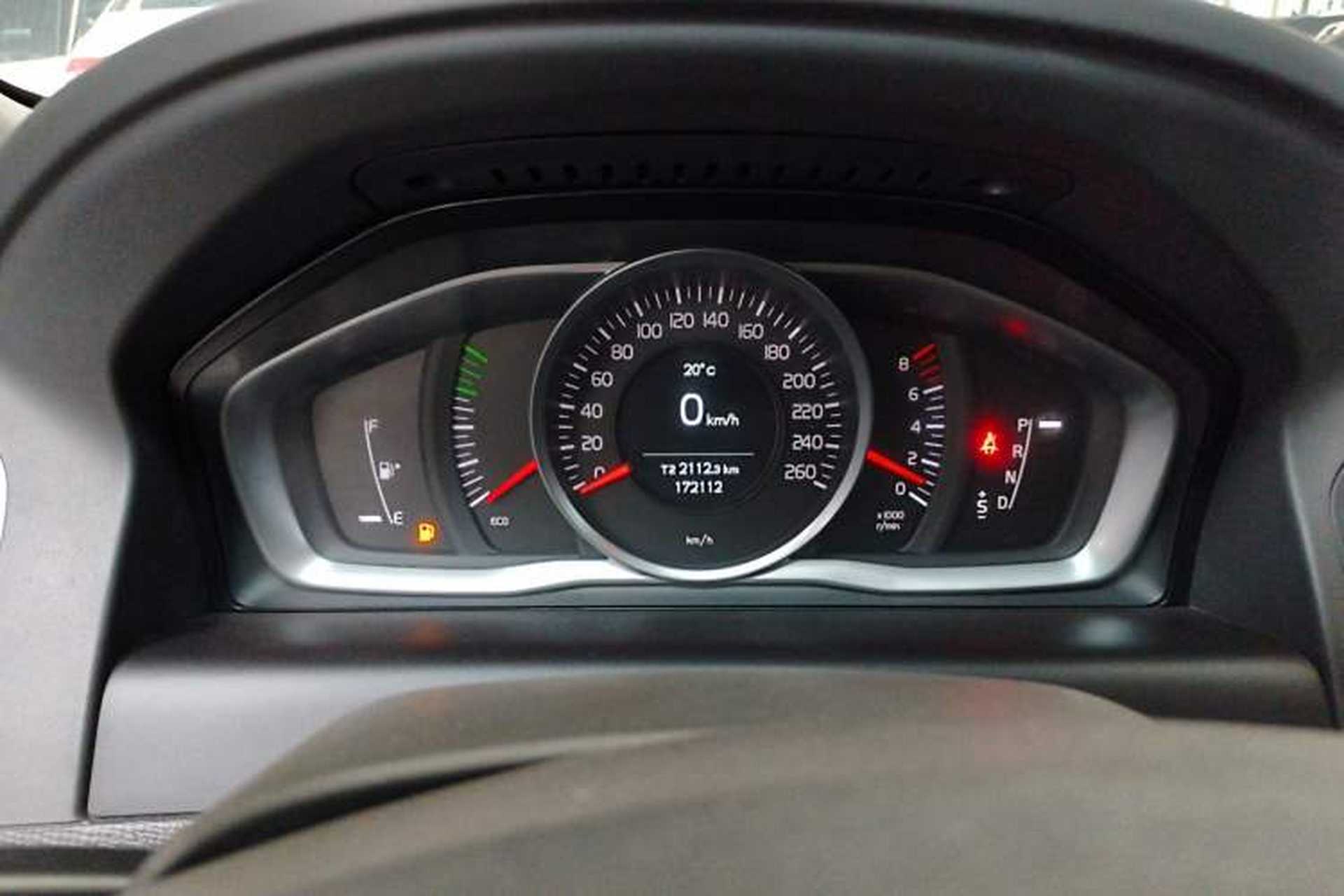 Used Volvo XC60 2017 T5 AWD Smart Upgrade Model Instrument Cluster