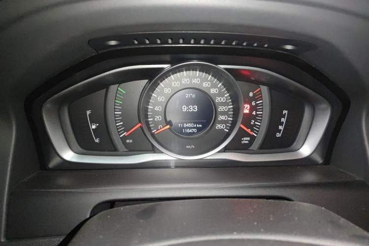 Used Volvo XC60 2017 T5 Smart Upgrade Edition Instrument Cluster