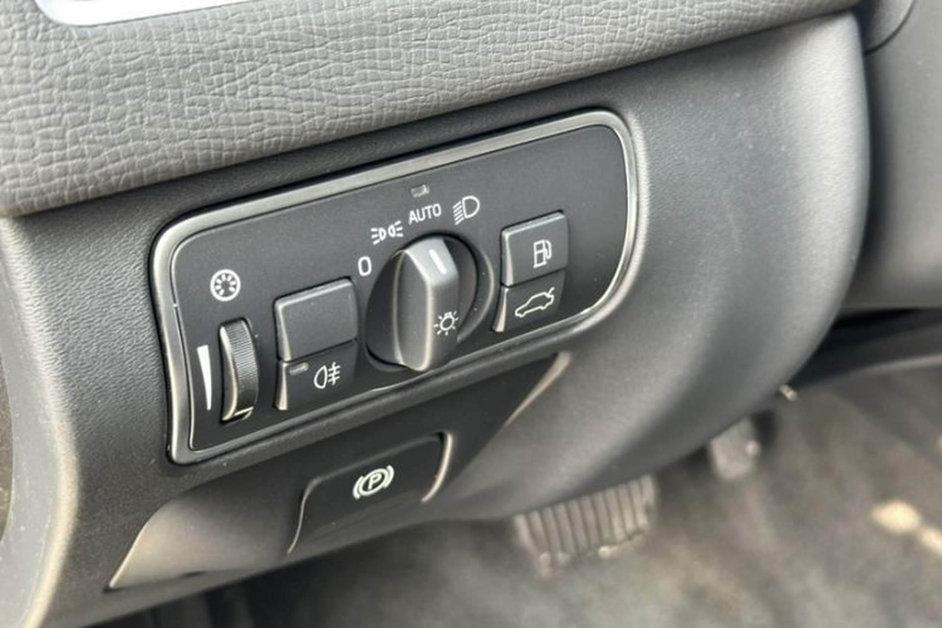 Used Volvo XC60 2017 T5 Smart Upgrade Edition Interior 10