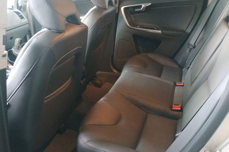 Used Volvo XC60 2017 T5 Smart Upgrade Edition Left Rear Seat