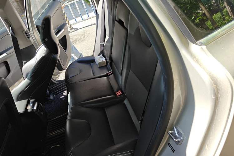 Used Volvo XC60 2017 T5 AWD Smart Range Edition Left Rear Seat