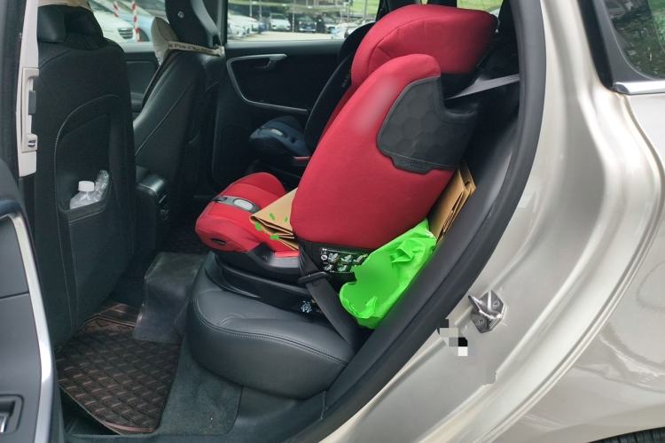 Used Volvo XC60 2017 T5 Smart Upgrade Edition Left Rear Seat
