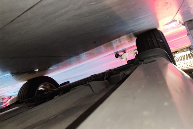 Used Volvo XC60 2017 T5 Smart Upgrade Edition Left Side Sill