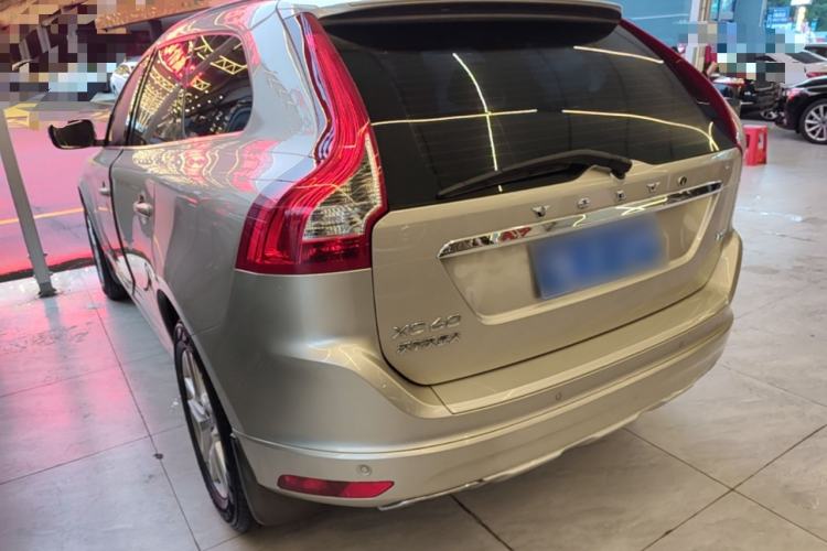 Used Volvo XC60 2017 T5 Smart Upgrade Edition Rear Left 45 Deg