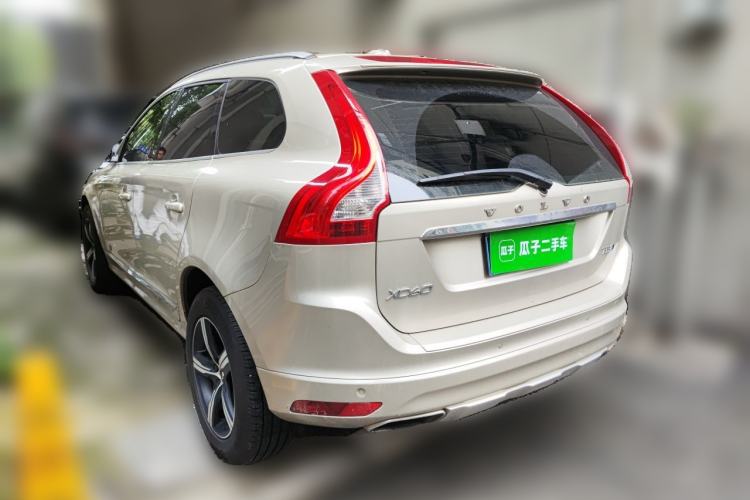 Used Volvo XC60 2017 T5 AWD Smart Range Edition Rear Left 45 Deg