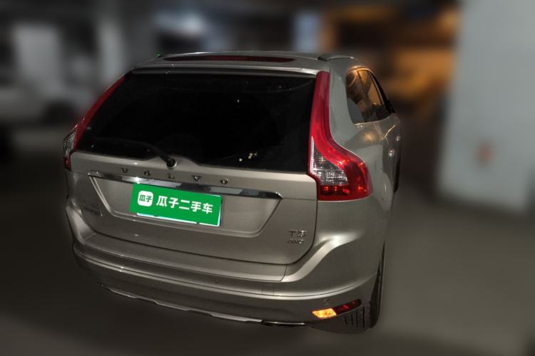 Used Volvo XC60 2017 T5 AWD Smart Upgrade Edition Rear Right 45 Deg