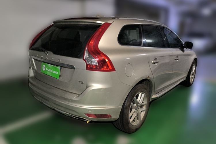 Used Volvo XC60 2017 T5 Smart Upgrade Edition Rear Right 45 Deg