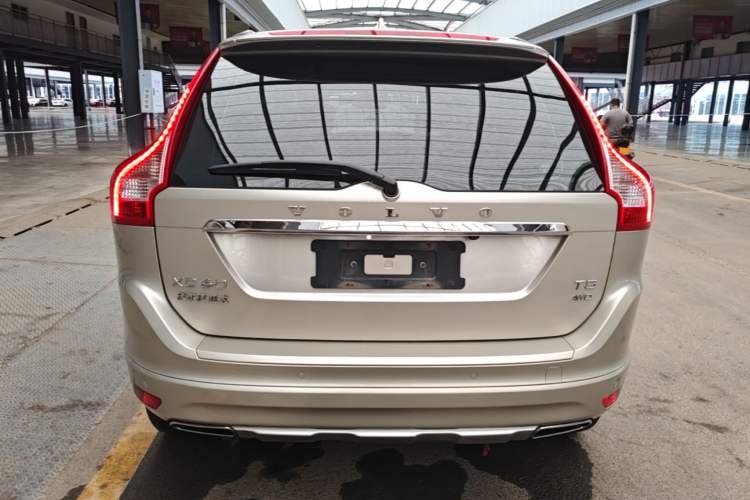 Used Volvo XC60 2017 T5 AWD Smart Upgrade Edition Rear