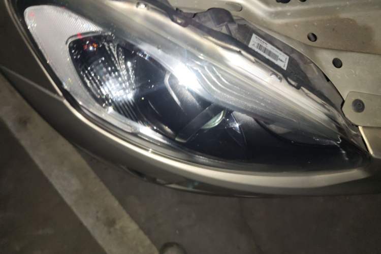 Used Volvo XC60 2017 T5 Smart Upgrade Edition Right Front Headlight