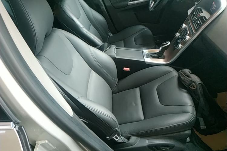 Used Volvo XC60 2017 T5 Smart Upgrade Edition Right Front Seat