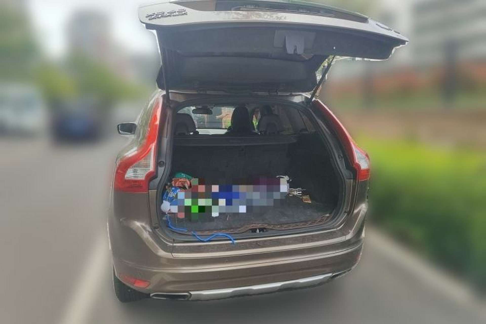 Used Volvo XC60 2017 T5 Smart Upgrade Edition Trunk