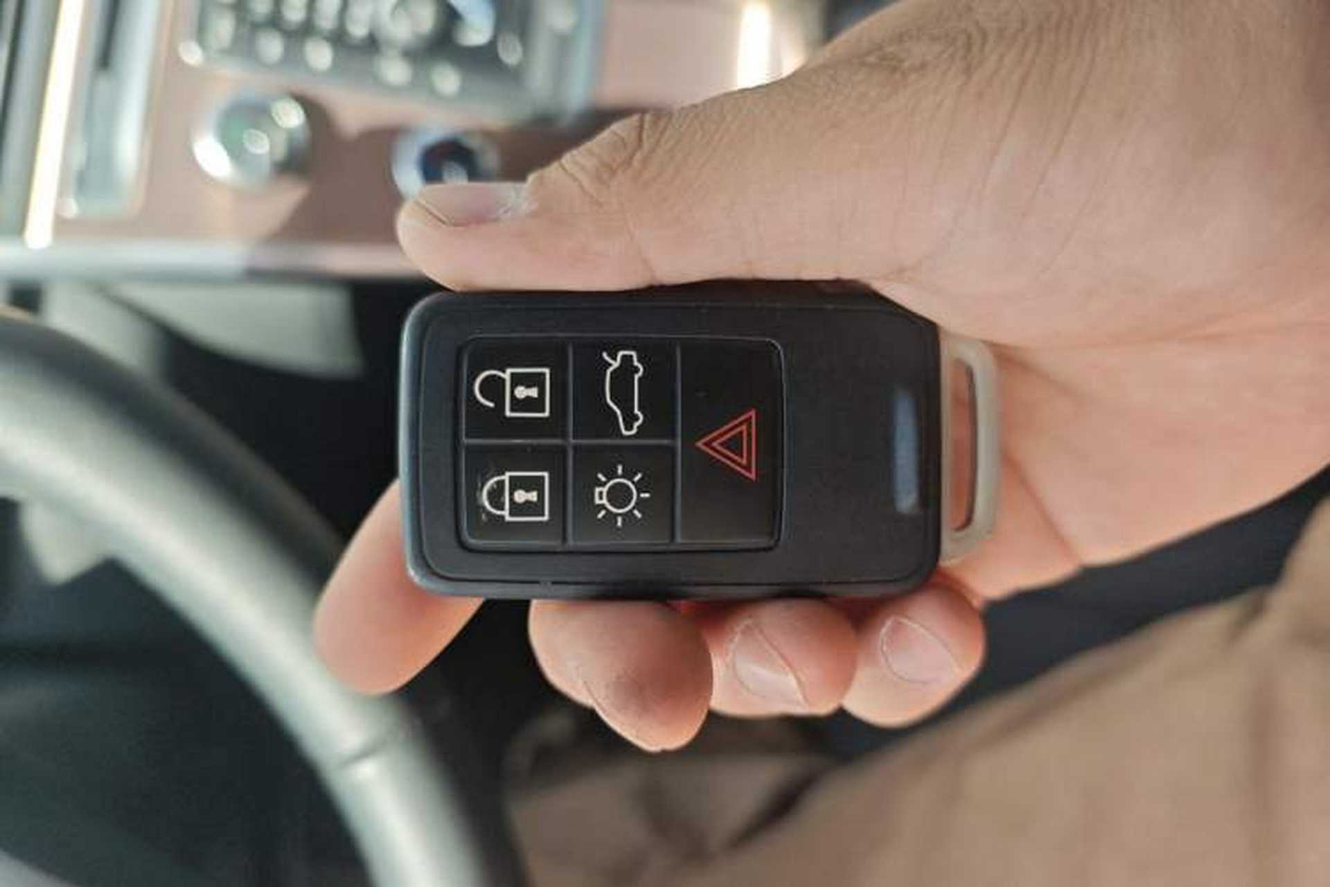 Used Volvo XC60 2017 T5 Smart Upgrade Edition Vehicle Key
