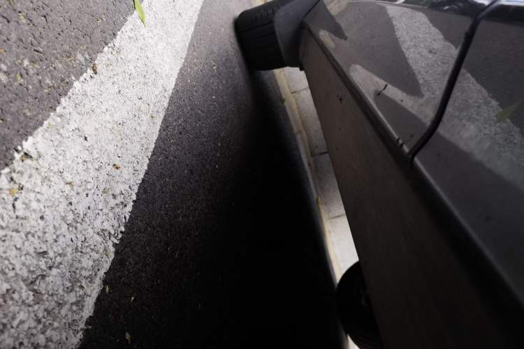 Used Volvo XC60  Chassis Rear Left