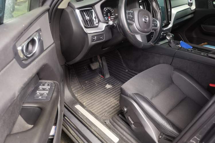 Used Volvo XC60  Driver Seat