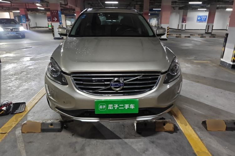 Used Volvo XC60 2017 T5 AWD Smart Upgrade Edition Engine Bay