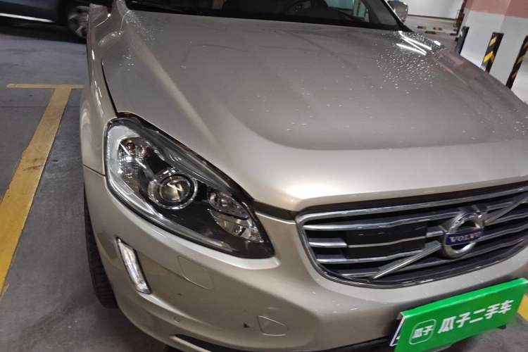 Used Volvo XC60 2017 T5 AWD Smart Upgrade Edition Engine Bay Right