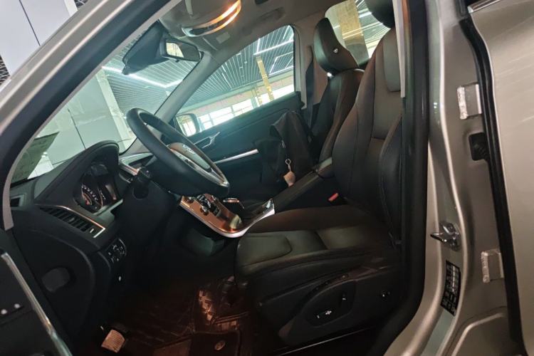 Used Volvo XC60 2017 T5 Smart Upgrade Edition Left Front Seat