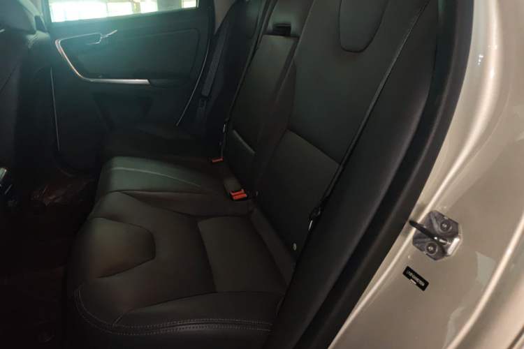 Used Volvo XC60 2017 T5 Smart Upgrade Edition Left Rear Seat