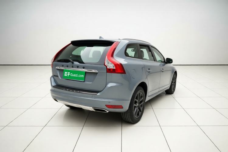 Used Volvo XC60 2017 T5 AWD Smart Upgrade Model Rear Right 45 Deg